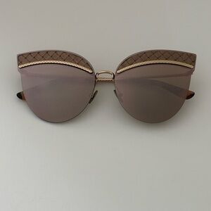 BOTTEGA VENETA | Intrecciato Cat Eye Sunglasses BV0101S 004 64-15/145 Gold-Pink